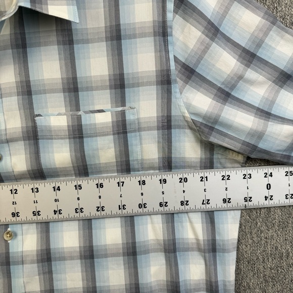 Travis Mathew Blue Gray Plaid Short Sleeve Button Up Shirt Men's Size L READ - Picture 9 of 13